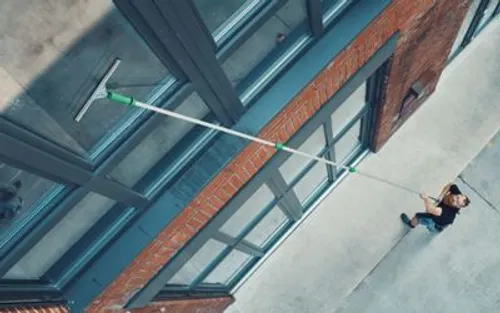 nettoyage vitre Rennes particuliers professionnels nettoyage vitre en hauteur avec perche